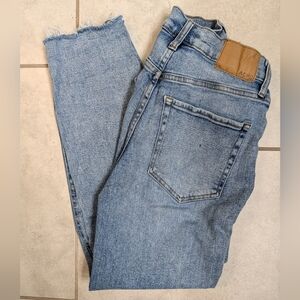 Aeropostale Curvy High-Rise Distressed Mom Jeans Light Blue Size 4 Regular